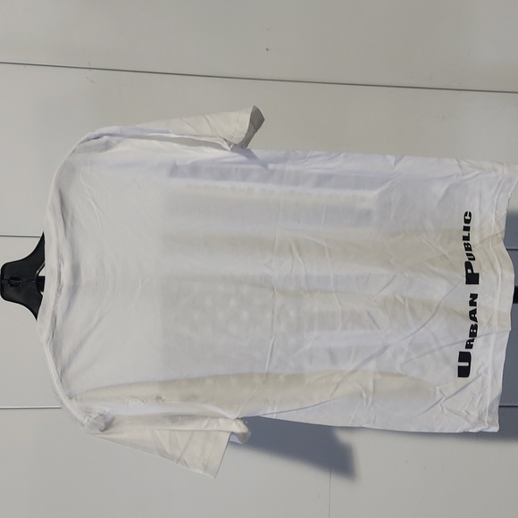 "Strength Of This Nation" Graphic Prints Tee Shirt - Picture 3 of 5